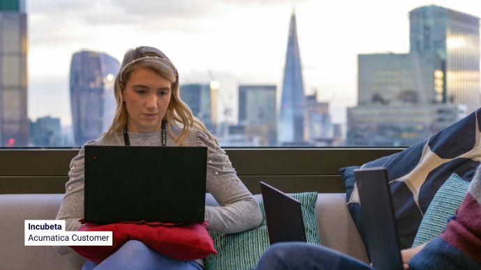 Sage Intacct est-il un système ERP complet ou simplement un logiciel de comptabilité ?