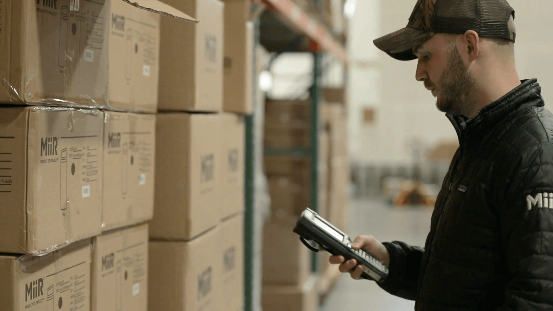 Regardez la vidéo sur le connecteur Acumatica Amazon